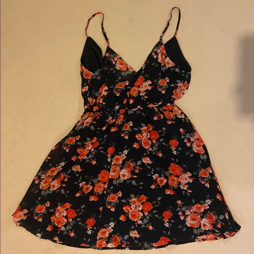 Sundress - Picture 3 of 4